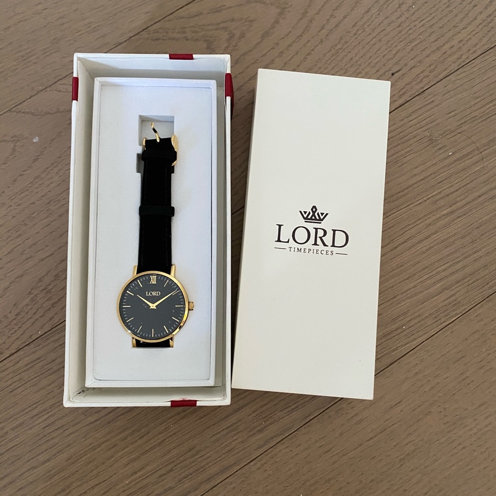 Lord black and gold watch